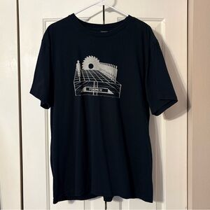 Former Merchandise Black Graphic T-Shirt - men’s XL